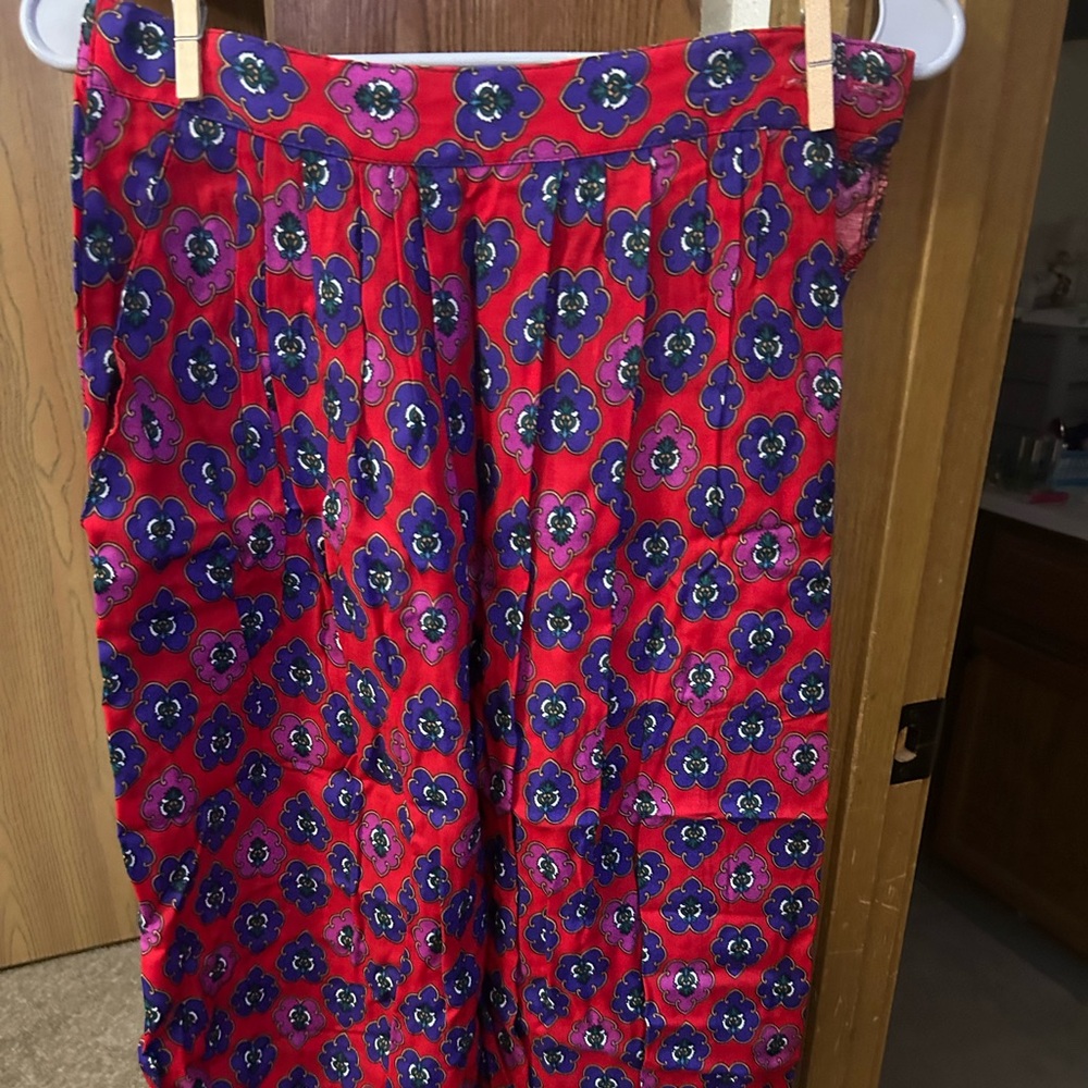 Women’s vintage skirt. Red with purple and pink flowers. Rarely worn.
